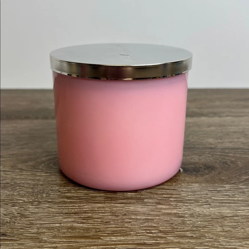 🎄 White Barn “Crushed Candy Cane” 3-Wick Candle – NEW – 14.5 oz